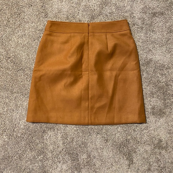 💜 Loft Tan Beige Skirt in Soft Fabric - Picture 3 of 4